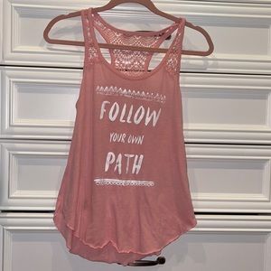 “follow your own path” flowy, lace tank!